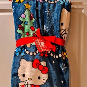 Hello kitty christmas throw